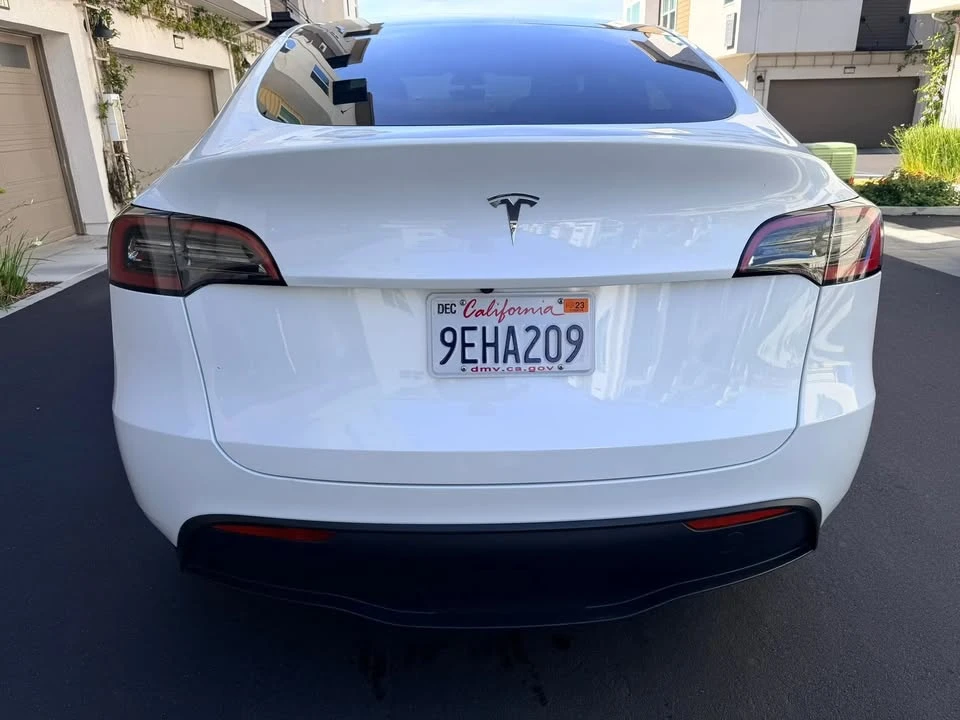 2023 Tesla Model Y - Image 4 of 20