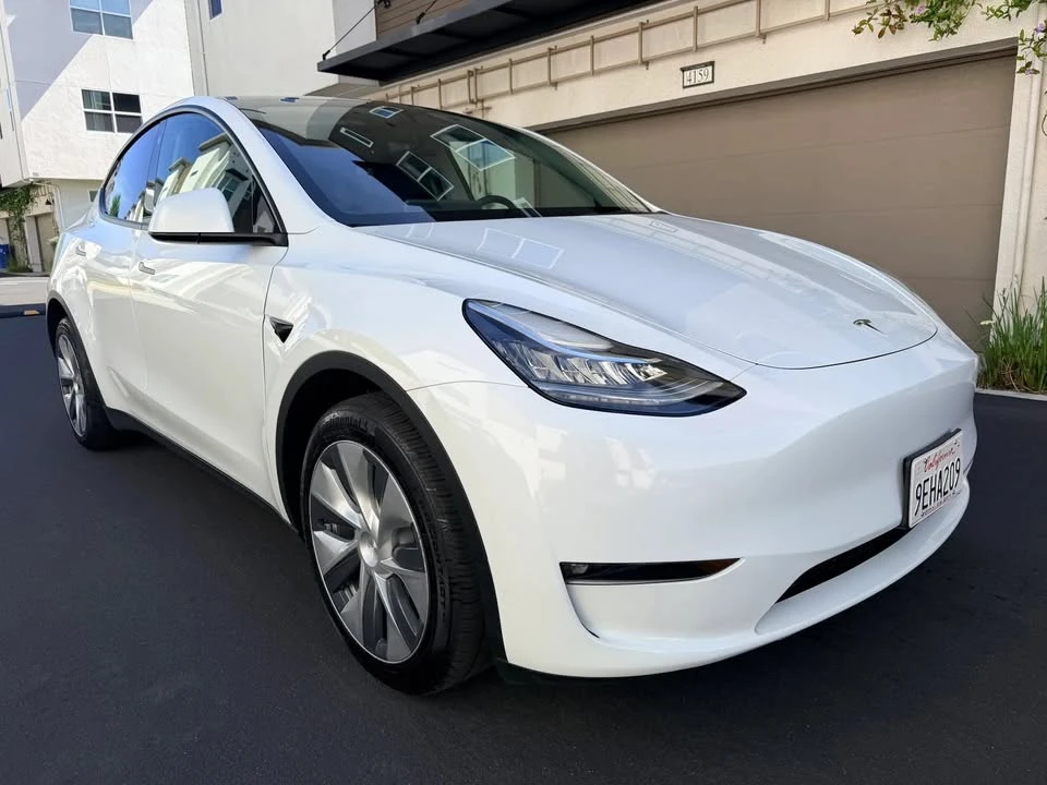2023 Tesla Model Y - Image 7 of 20