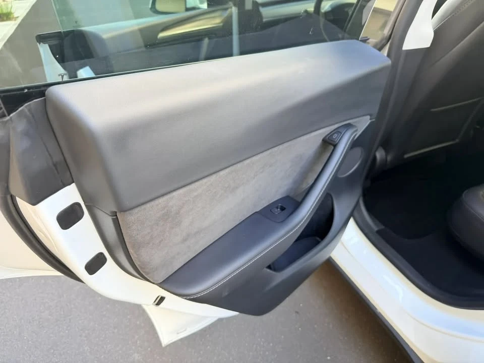 2023 Tesla Model Y - Image 19 of 20