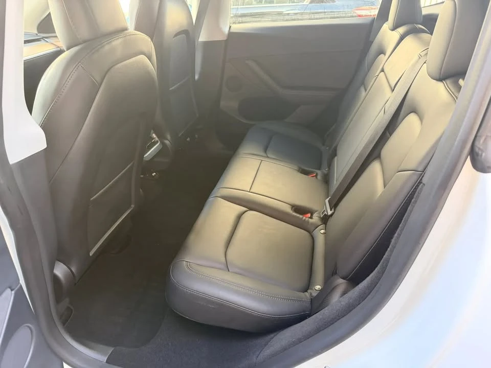 2023 Tesla Model Y - Image 18 of 20