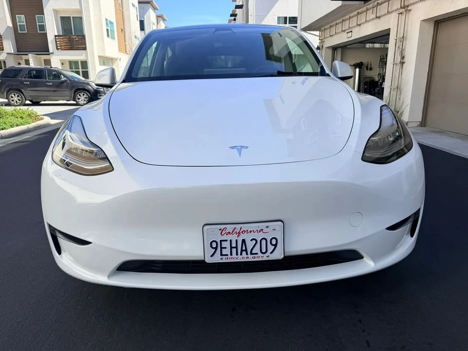 2023 Tesla Model Y - Image 8 of 20