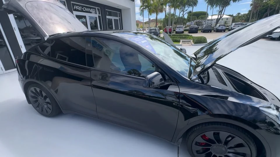 2023 Tesla Model Y Performance - Image 8 of 8
