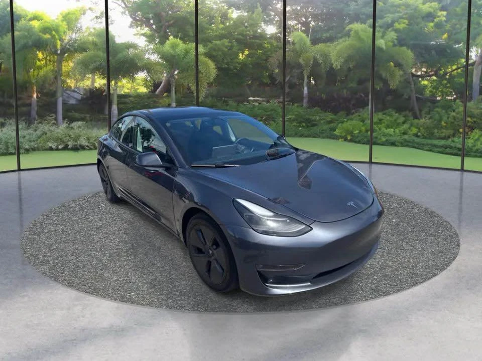 2023 Tesla Model 3 - Image 2 of 12