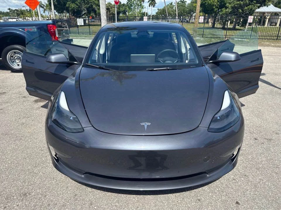 2023 Tesla Model 3 - Image 10 of 12