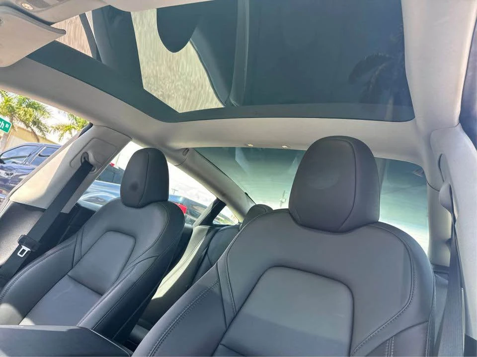 2023 Tesla Model 3 - Image 8 of 12