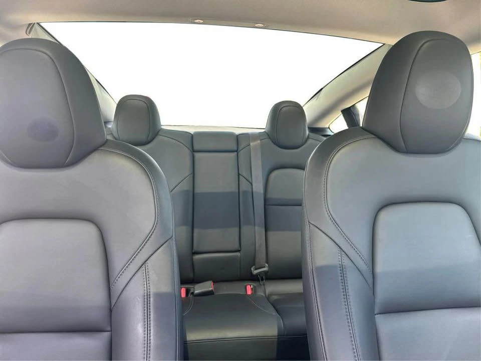 2023 Tesla Model 3 - Image 9 of 12