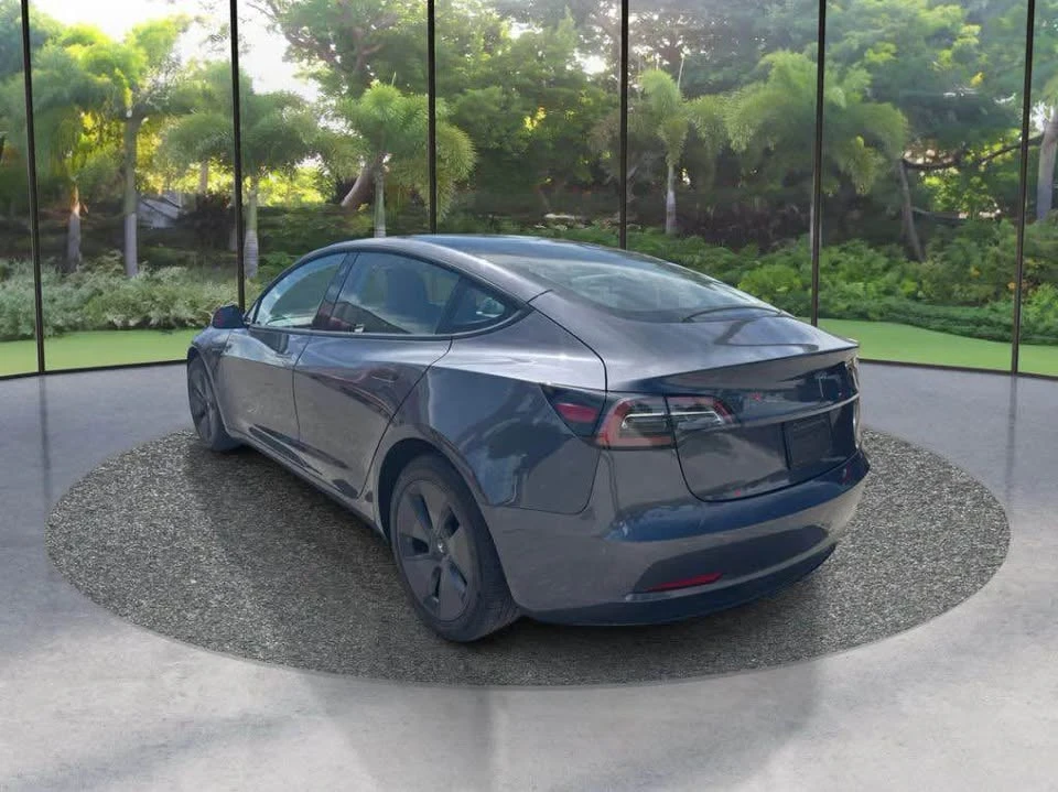 2023 Tesla Model 3 - Image 4 of 12
