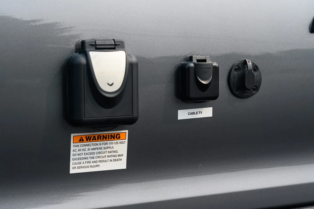 2023 Ford Transit - Image 25 of 31