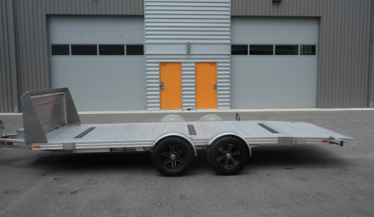 2023 - Image 9 of 31