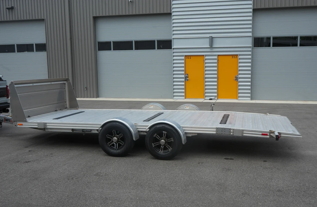 2023 - Image 11 of 31