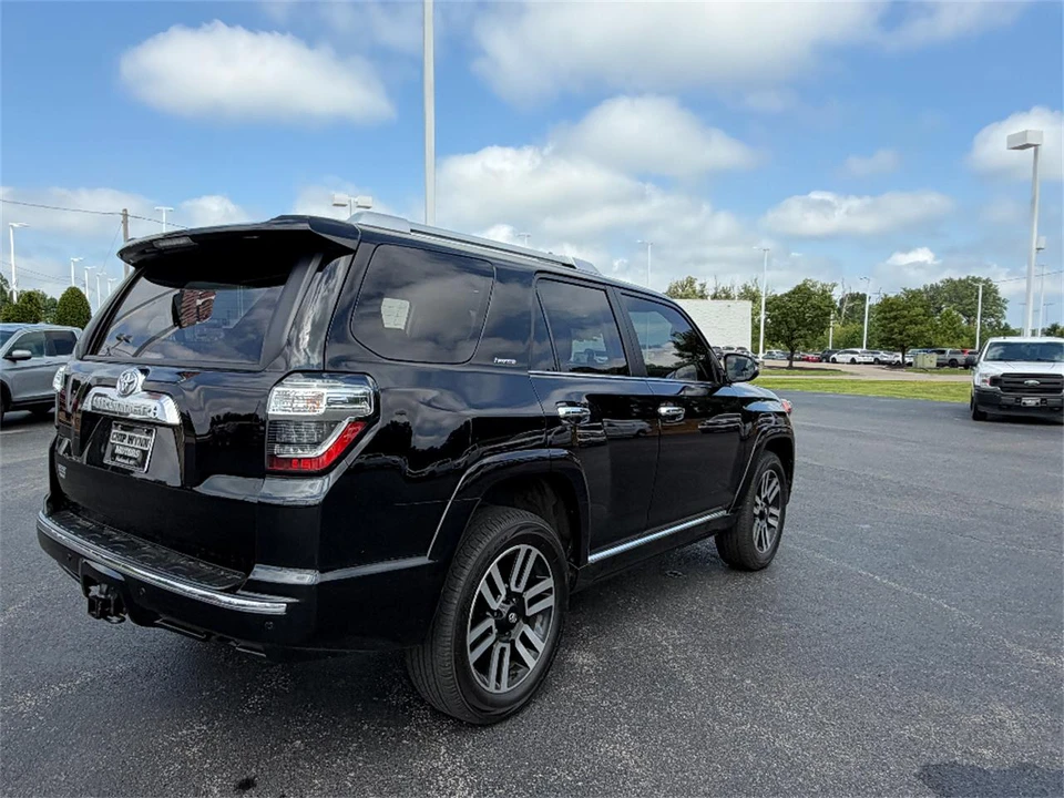 2023 Toyota 4Runner 5th Gen - Image 7 of 31