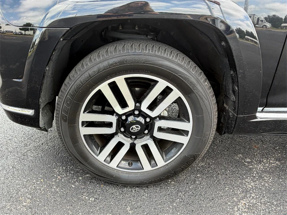 2023 Toyota 4Runner 5th Gen - Image 9 of 31