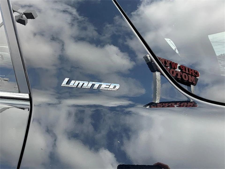 2023 Toyota 4Runner 5th Gen - Image 10 of 31