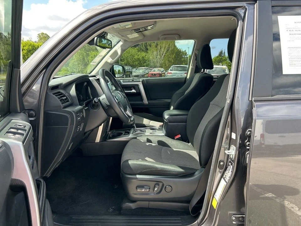 2023 Toyota 4Runner 5th Gen - Image 9 of 12