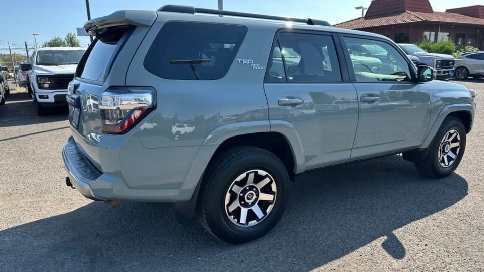 2023 Toyota 4Runner 5th Gen - Image 3 of 10