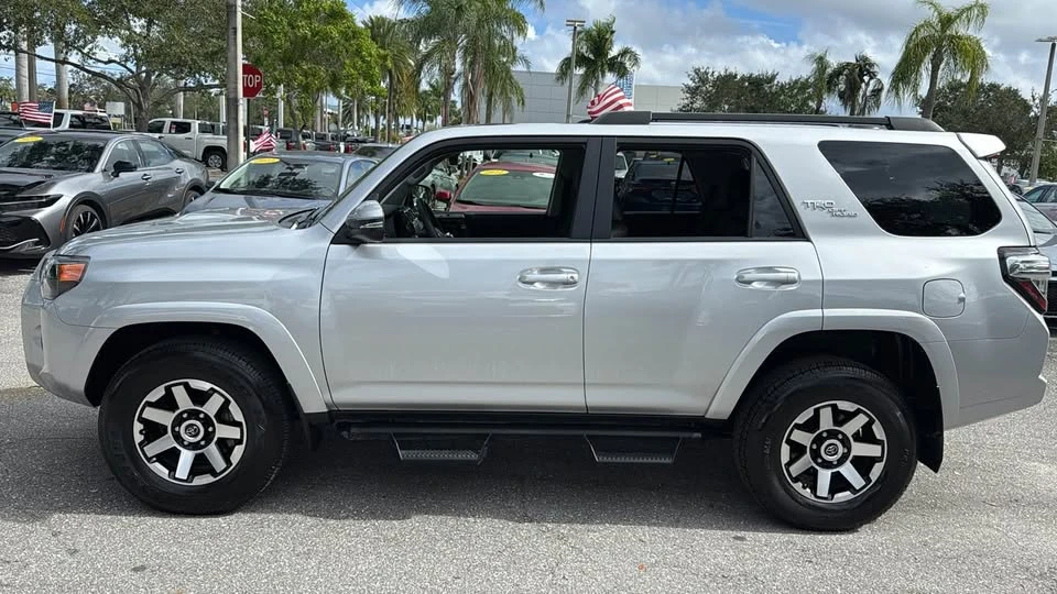 2023 Toyota 4Runner 5th Gen - Image 3 of 8