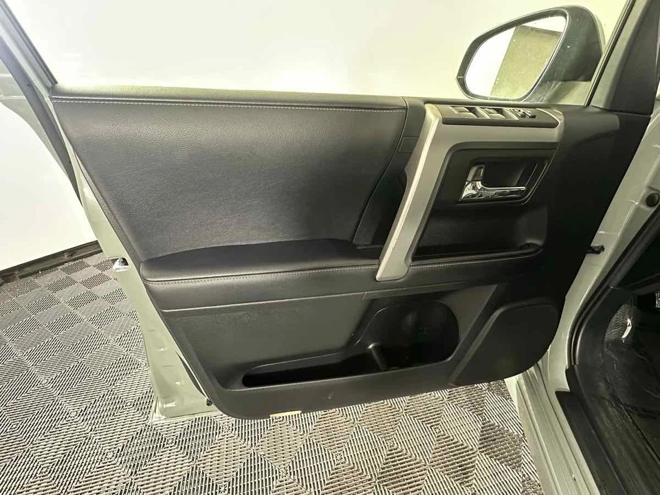 2023 Toyota 4Runner 5th Gen - Image 15 of 21