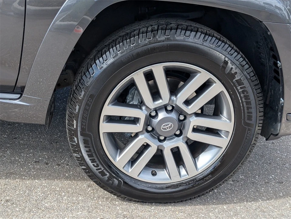 2023 Toyota 4Runner 5th Gen - Image 9 of 12