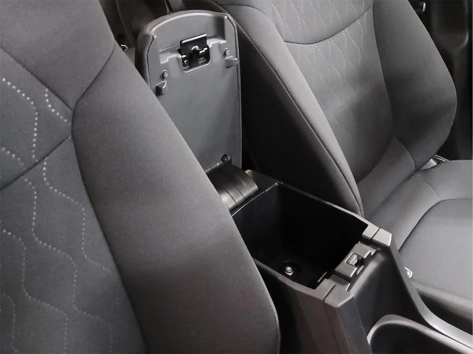 2023 Toyota Corolla Cross - Image 11 of 19