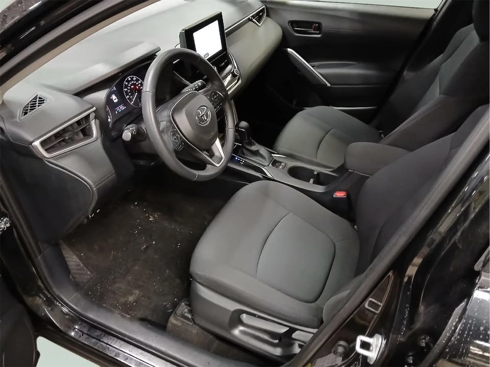 2023 Toyota Corolla Cross - Image 17 of 19