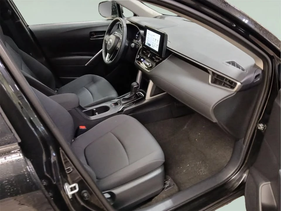 2023 Toyota Corolla Cross - Image 9 of 19