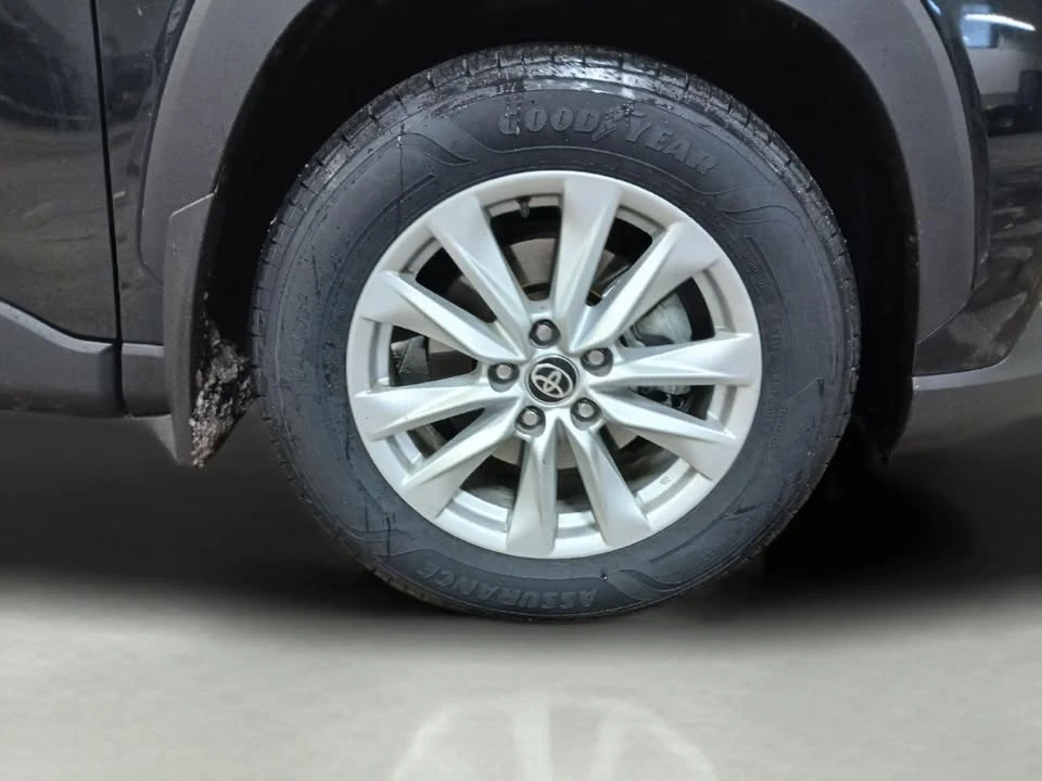2023 Toyota Corolla Cross - Image 8 of 19