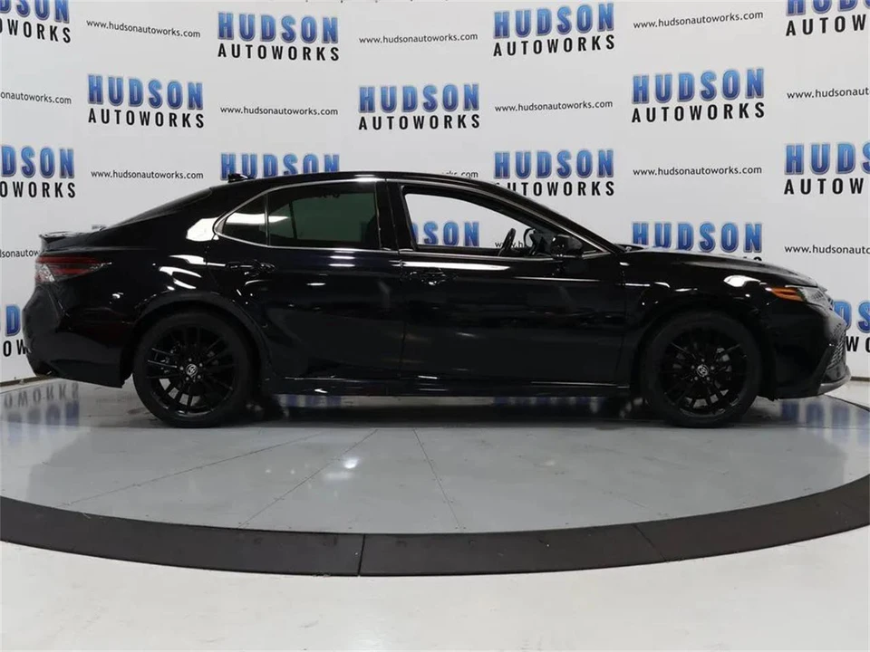2023 Toyota Camry 8th Gen - Image 7 of 31