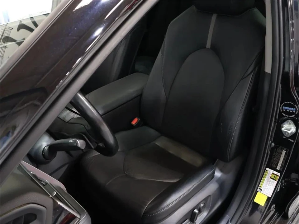 2023 Toyota Camry 8th Gen - Image 16 of 31