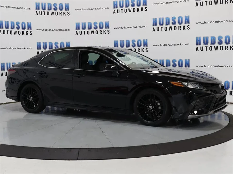 2023 Toyota Camry 8th Gen - Image 8 of 31