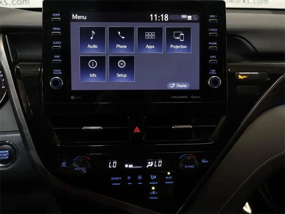2023 Toyota Camry 8th Gen - Image 18 of 31