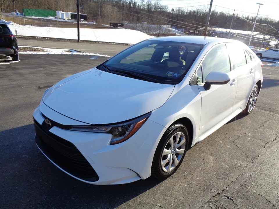 2023 Toyota Corolla 12th Gen - Image 8 of 21