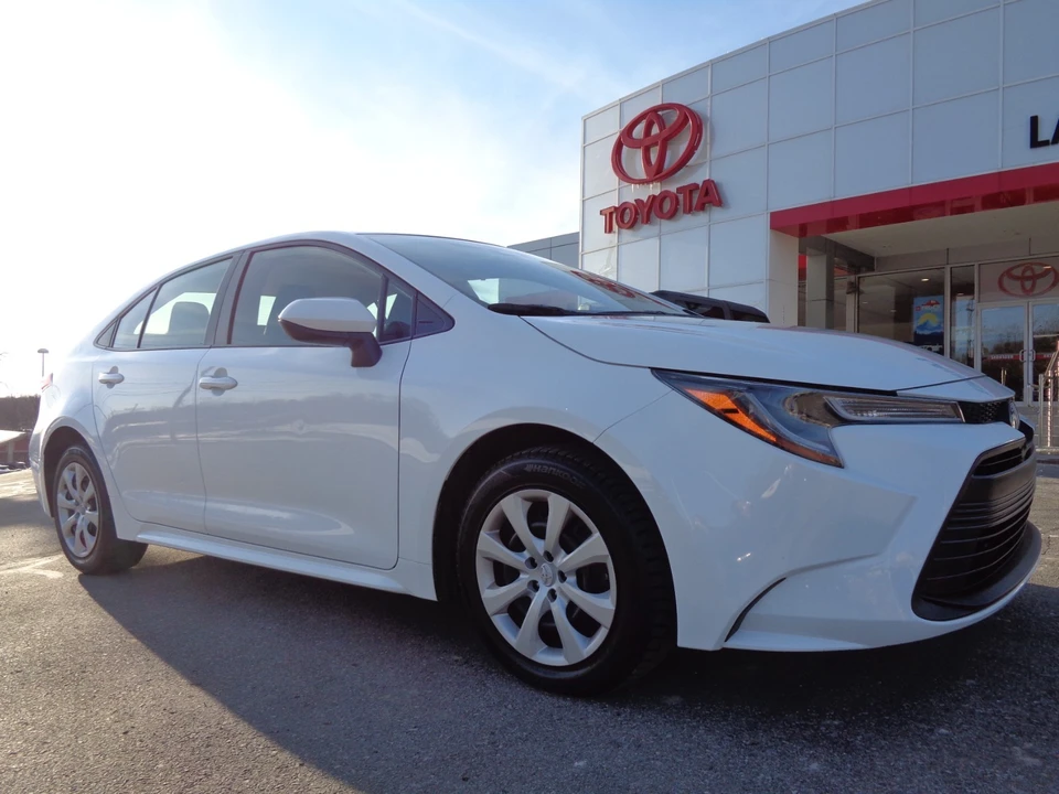 2023 Toyota Corolla 12th Gen - Image 2 of 21