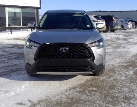 2023 Toyota Corolla Cross - Image 2 of 7