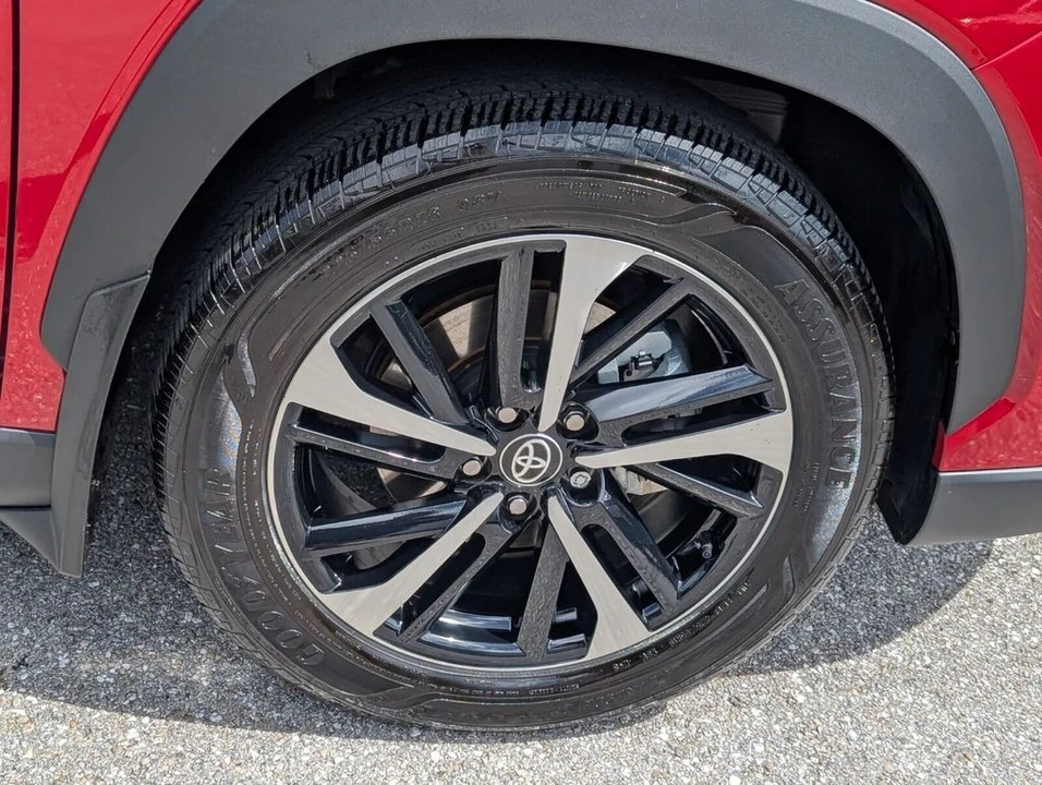 2023 Toyota Corolla Cross - Image 20 of 21