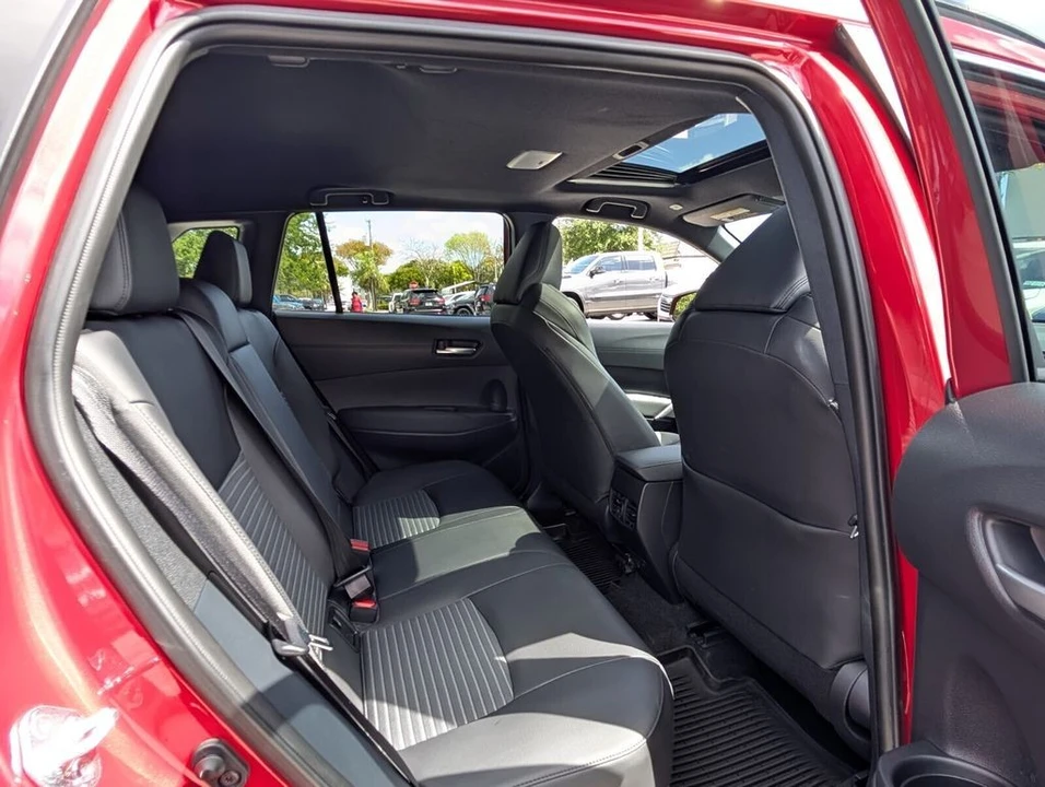 2023 Toyota Corolla Cross - Image 17 of 21