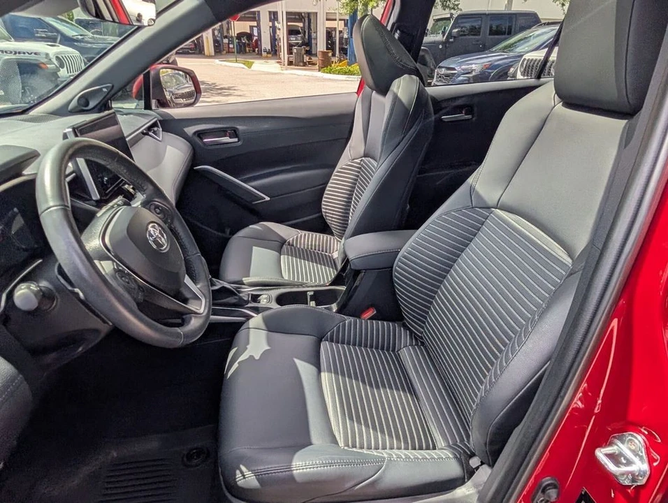 2023 Toyota Corolla Cross - Image 10 of 21