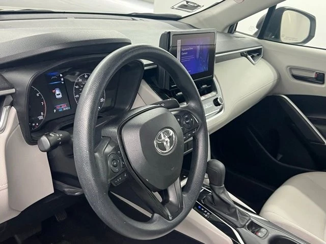2023 Toyota Corolla Cross - Image 6 of 8
