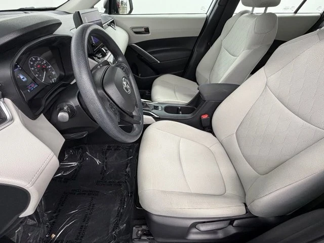 2023 Toyota Corolla Cross - Image 20 of 31