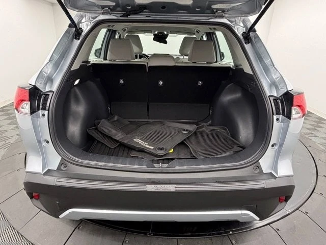 2023 Toyota Corolla Cross - Image 13 of 31