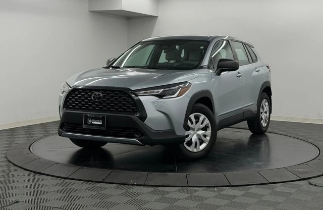 2023 Toyota Corolla Cross - Image 2 of 31
