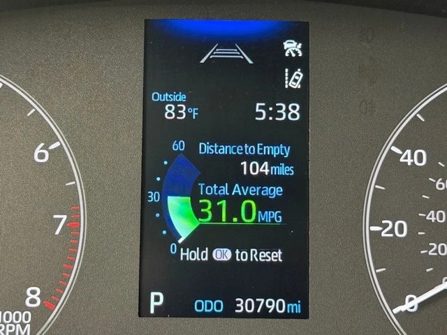 2023 Toyota Corolla Cross - Image 25 of 31