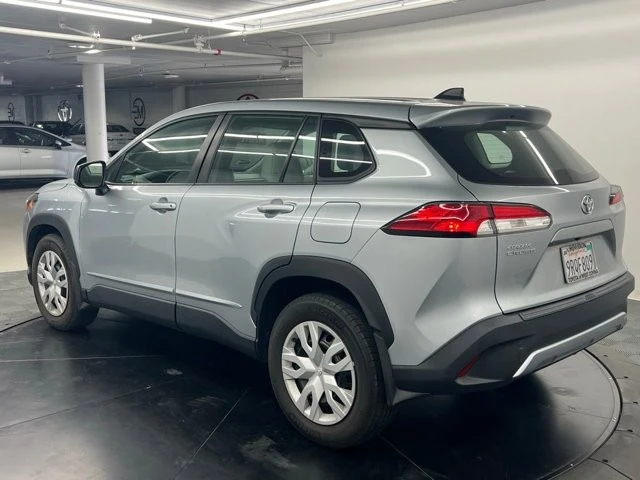 2023 Toyota Corolla Cross - Image 3 of 8