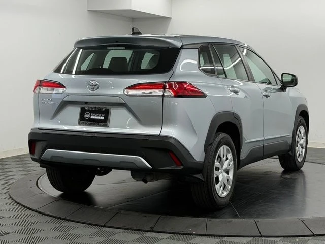 2023 Toyota Corolla Cross - Image 8 of 31