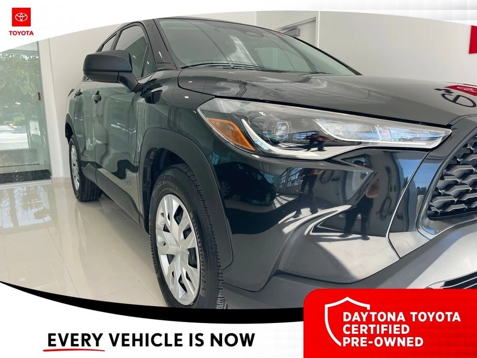 2023 Toyota Corolla Cross - Image 2 of 12