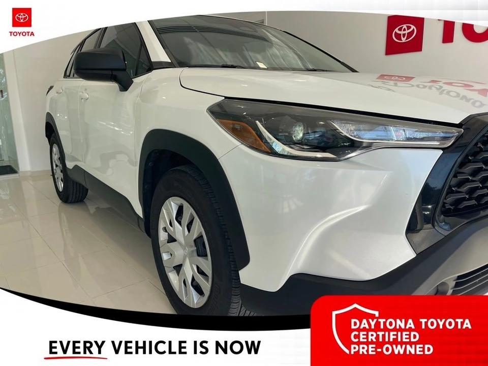 2023 Toyota Corolla Cross - Image 2 of 12