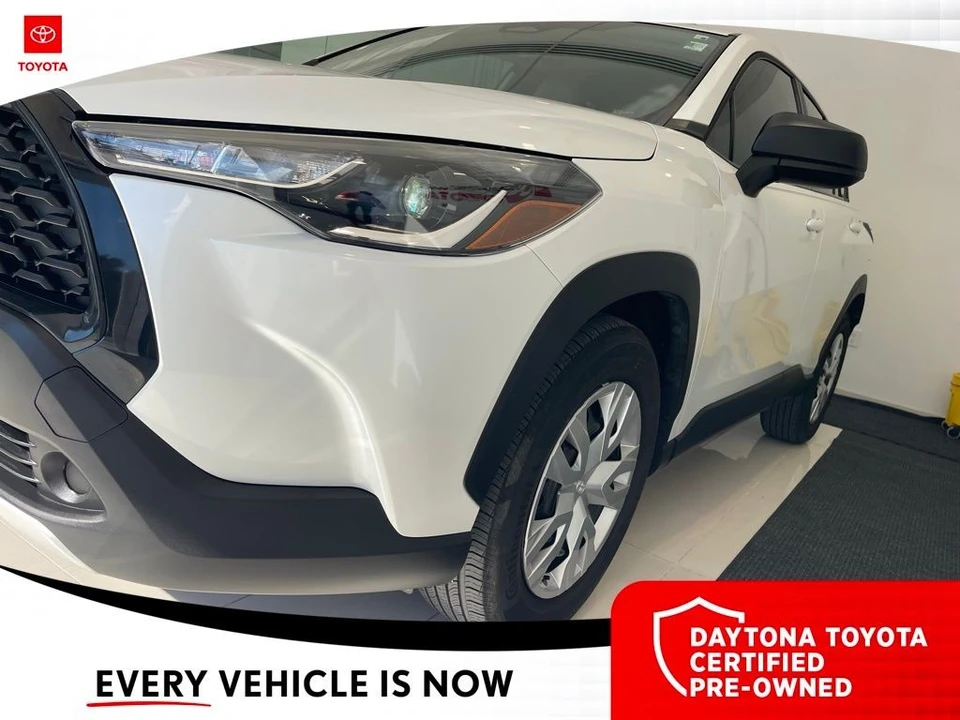 2023 Toyota Corolla Cross - Image 9 of 12