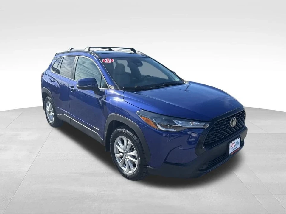 2023 Toyota Corolla Cross - Image 8 of 12