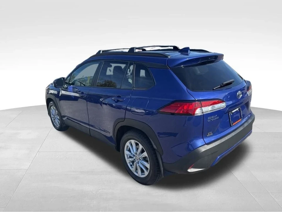 2023 Toyota Corolla Cross - Image 3 of 12