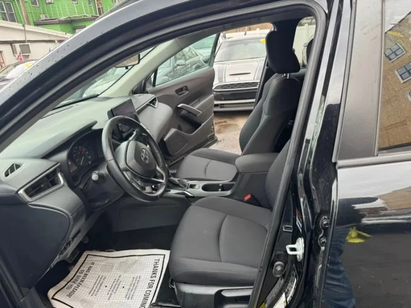 2023 Toyota Corolla Cross - Image 11 of 12