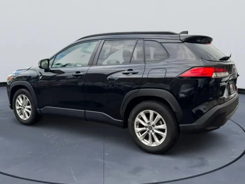 2023 Toyota Corolla Cross - Image 3 of 12